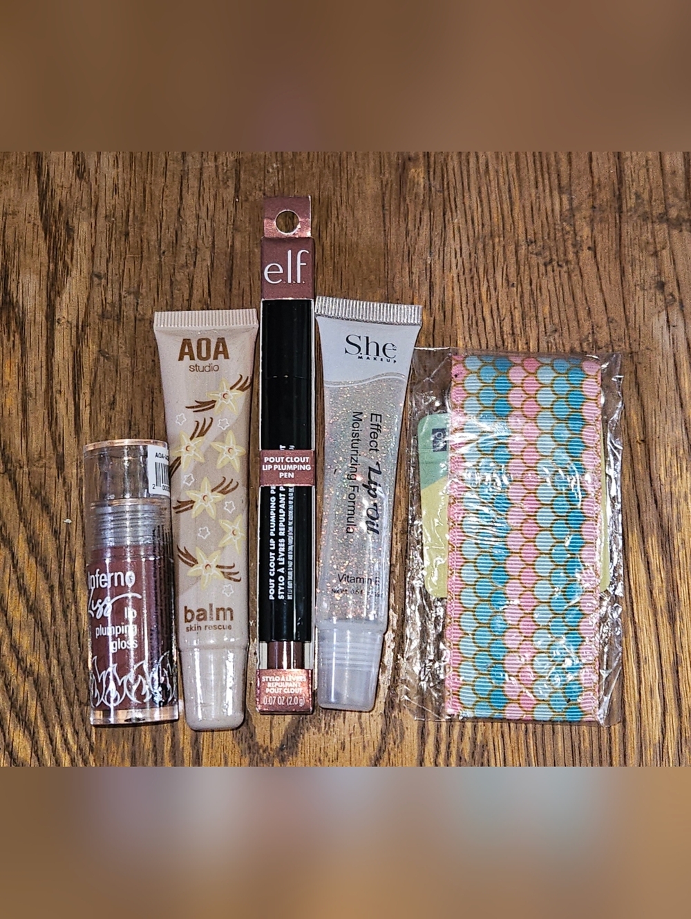 elf Pout Clout Lip Plumping Pen, Lip Gloss, Lip Gloss Holder Keychain BNIB
